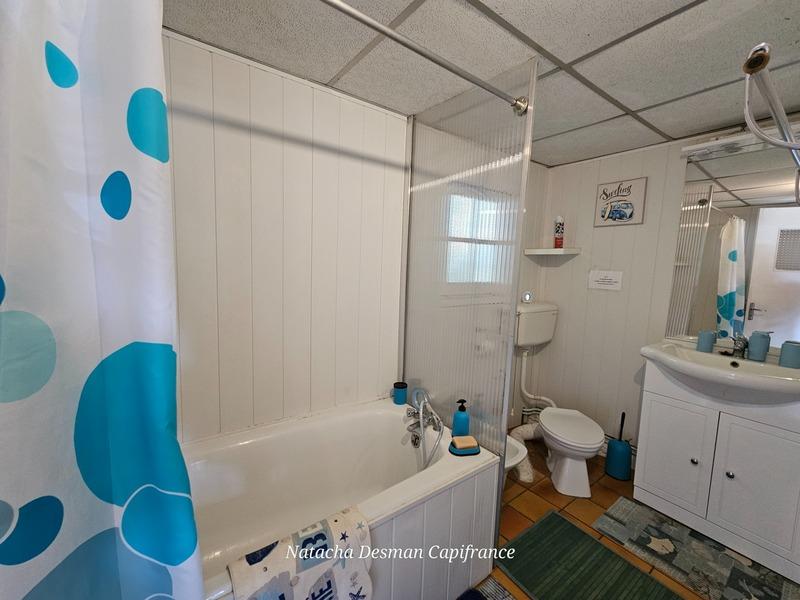 Maison - 229 m² - 9 pièces