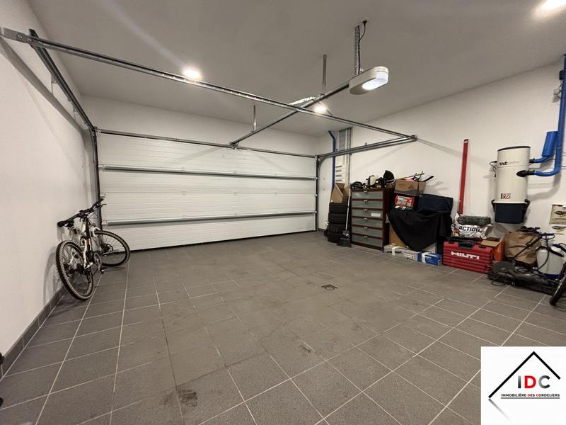 Maison - 130 m² - 5 pièces