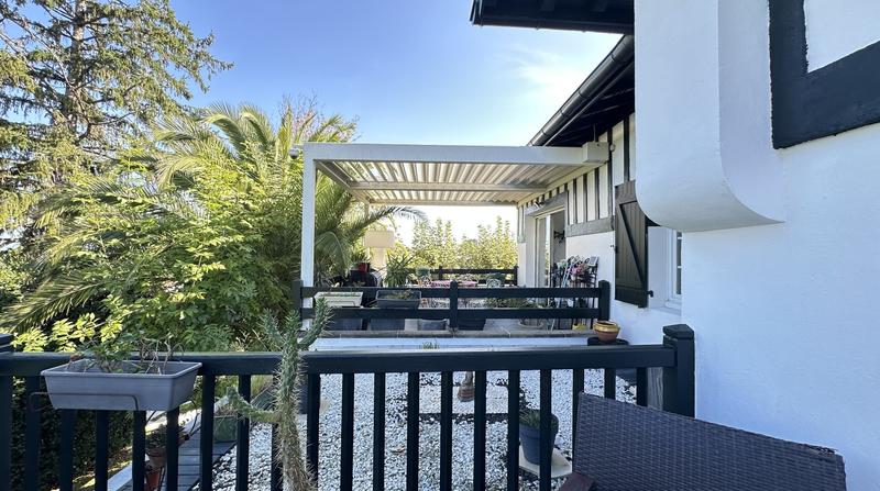 Maison - 230 m² - 7 pièces