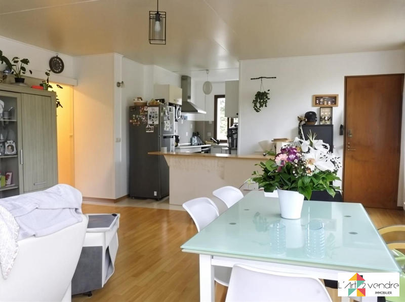 Appartement - 102 m² - 5 pièces