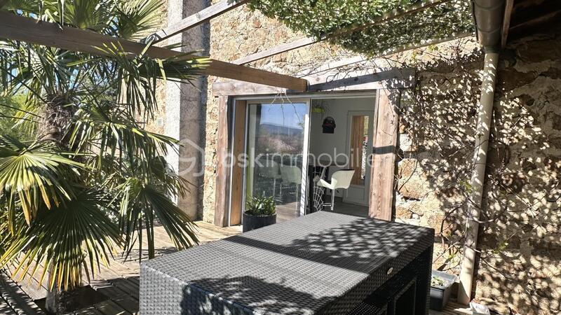 Maison en pierre - 112 m² - 4 pièces