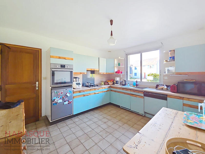 Maison - 140 m² - 6 pièces