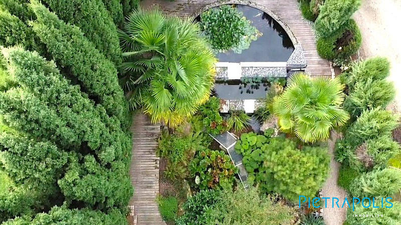 Maison ancienne - 278 m² - 9 pièces