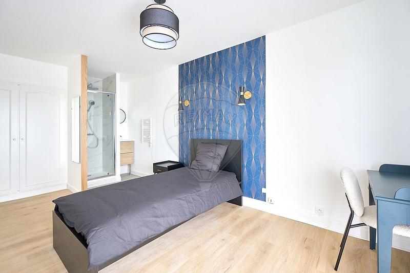 Appartement - 103 m² - 6 pièces