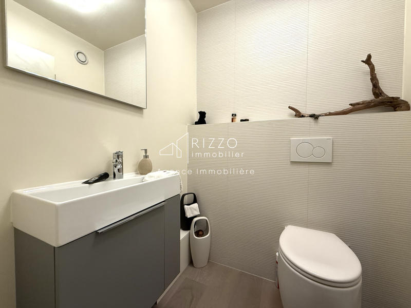 Appartement - 83 m² - 4 pièces