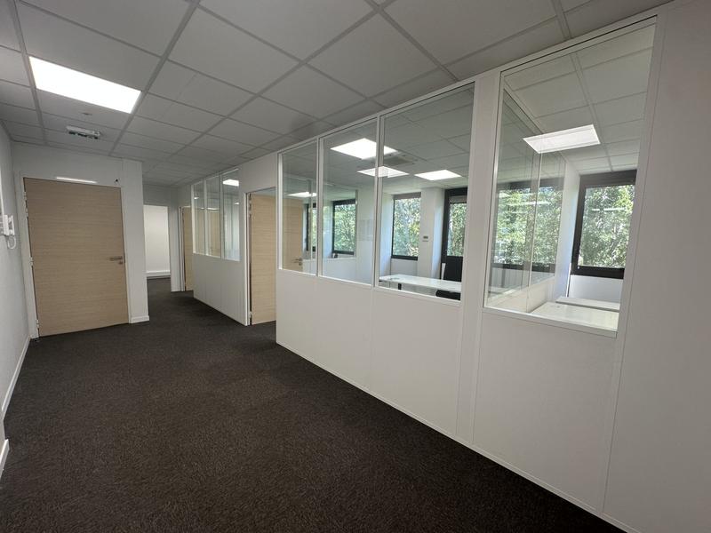 Bureau - 72 m²