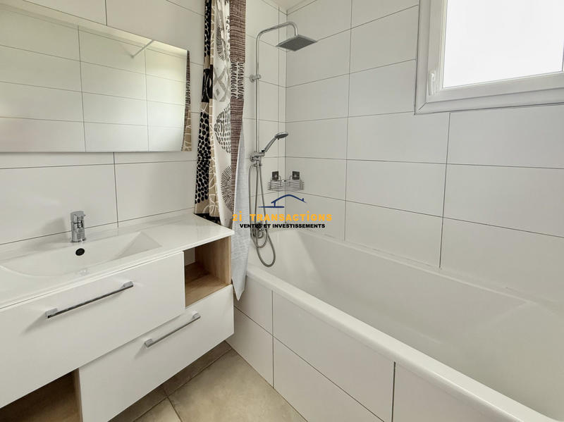 Appartement - 75 m² - 5 pièces