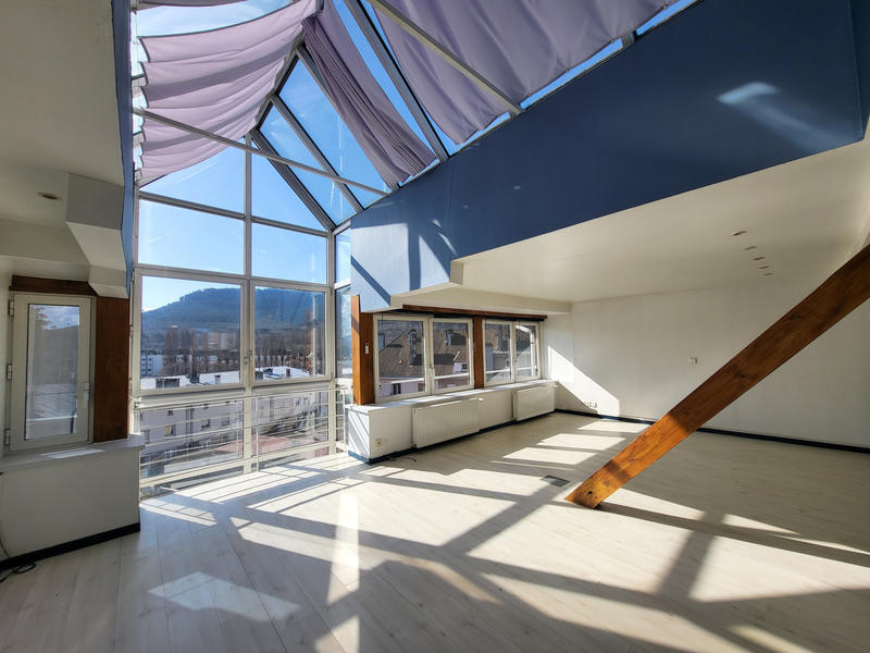 Appartement - 90 m² - 4 pièces