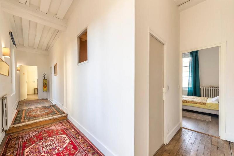 Demeure - 353 m² - 10 pièces