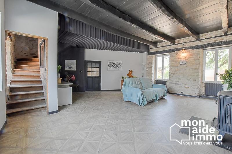 Maison ancienne - 242 m² - 8 pièces