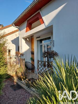 Maison - 93 m² - 5 pièces