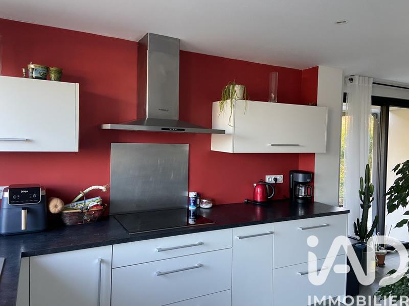 Maison - 200 m² - 8 pièces