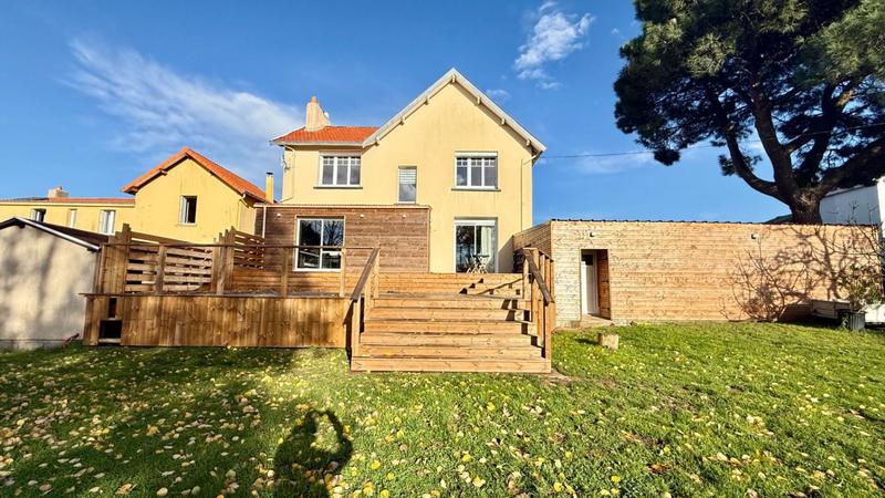 Maison - 170 m² - 7 pièces