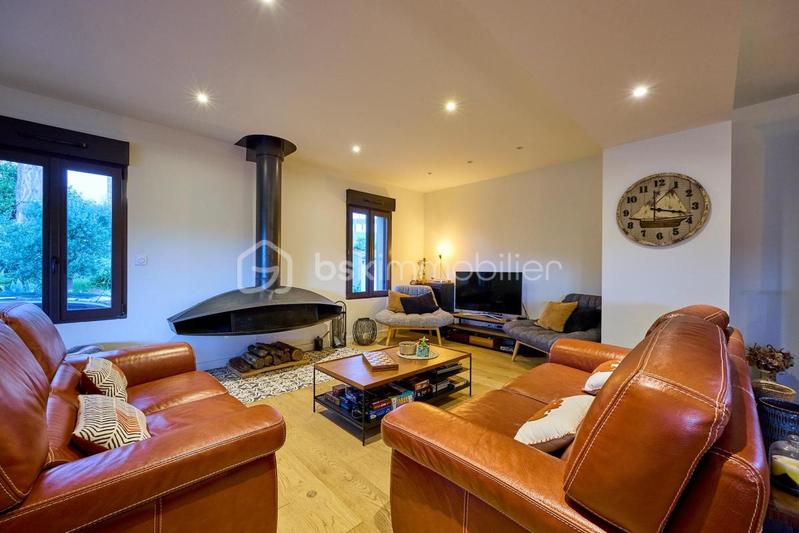 Maison de maîtres - 260 m² - 9 pièces