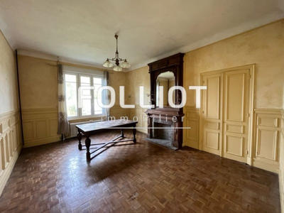 Maison - 197 m² - 8 pièces