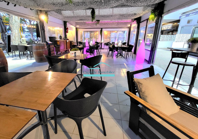 Fonds de commerce - Magasins - 142 m²