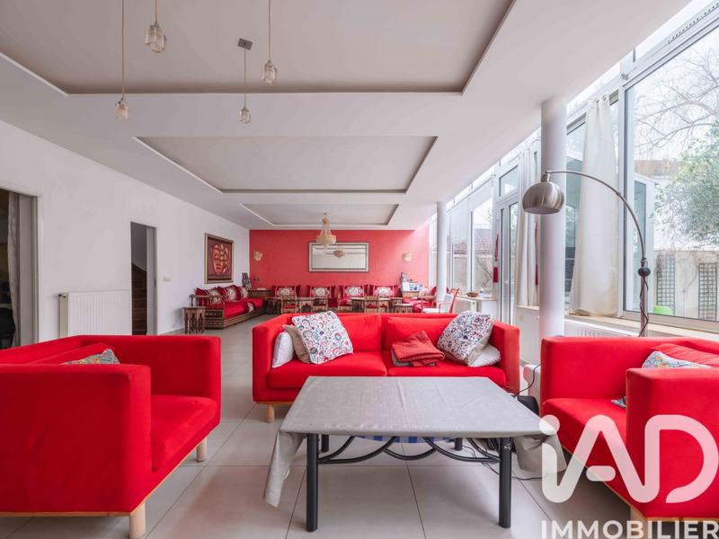 Maison de maîtres - 230 m² - 12 pièces