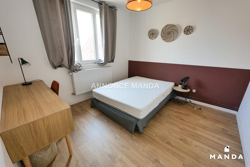 Chambre - 10 m² - 4 pièces