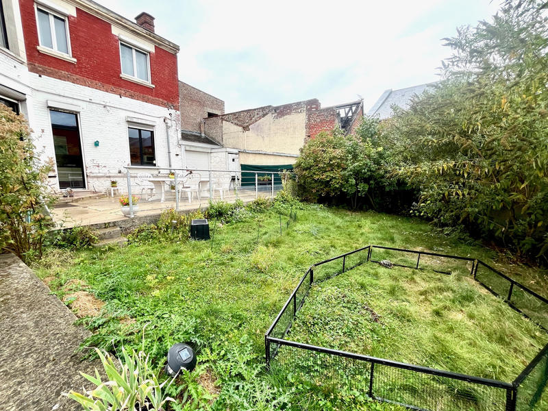 Maison - 310 m² - 12 pièces