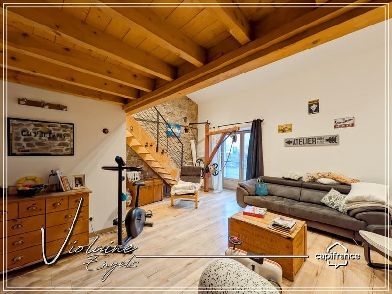 Maison de village - 285 m² - 9 pièces