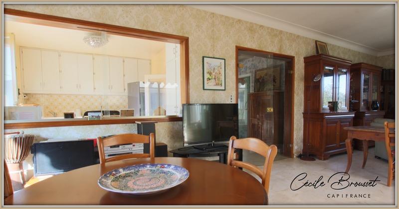 Maison - 210 m² - 7 pièces