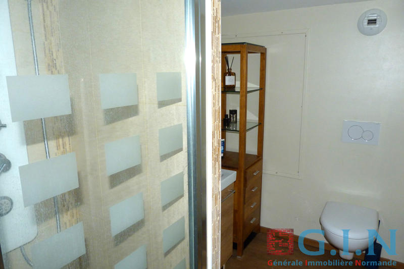 Maison - 170 m² - 10 pièces