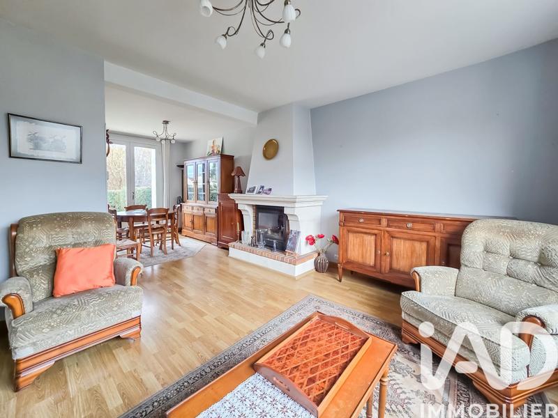 Maison - 90 m² - 5 pièces