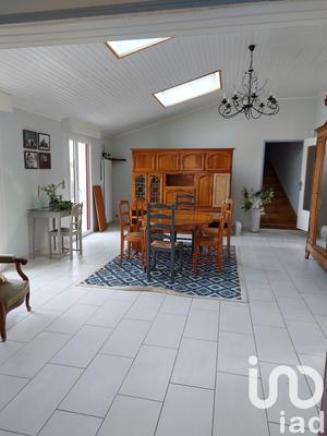 Maison - 166 m² - 6 pièces