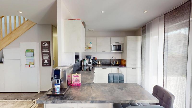 Maison - 102 m² - 5 pièces