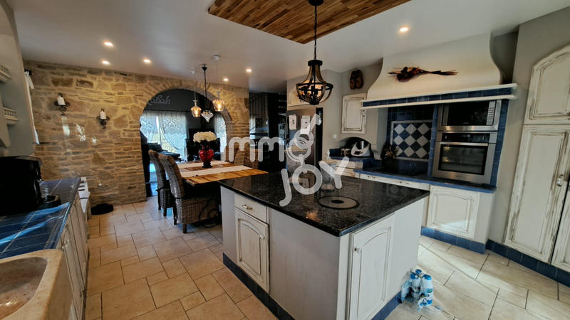 Maison de village - 160 m² - 6 pièces