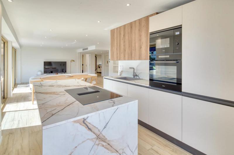 Appartement - 95 m² - 4 pièces