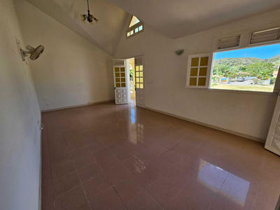 Maison - 200 m² - 10 pièces