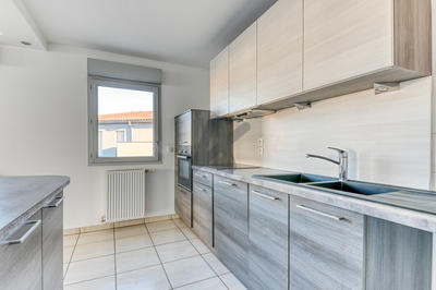 Appartement - 102 m² - 5 pièces