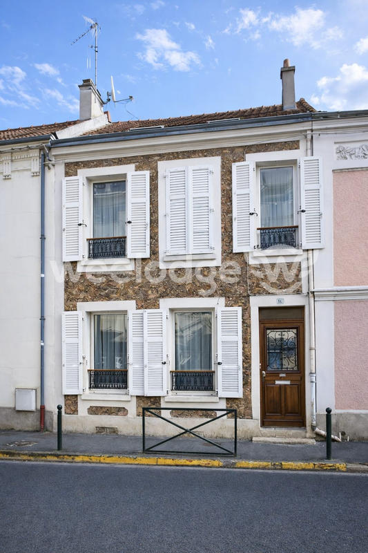 Maison - 168 m² - 7 pièces