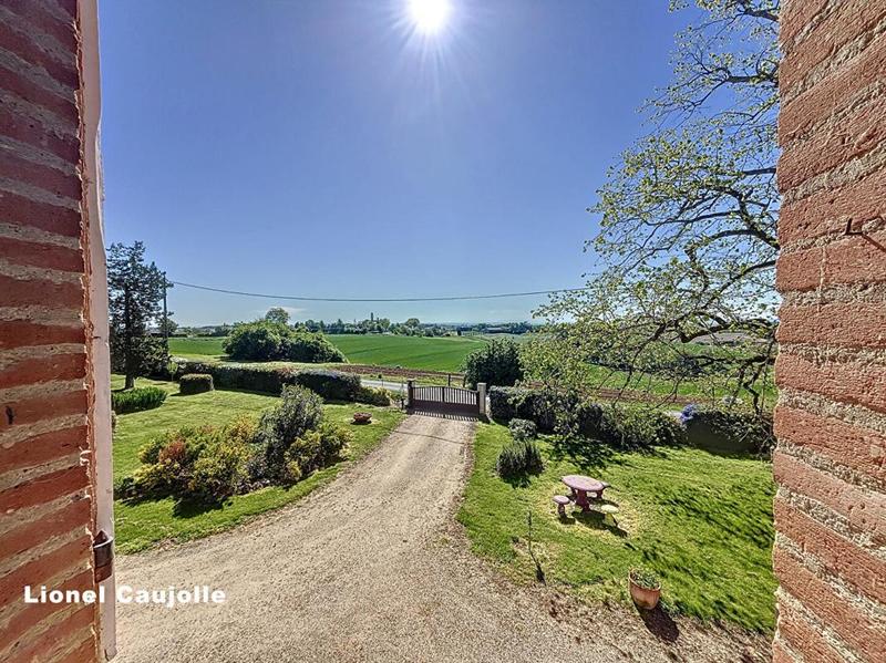 Propriété - 295 m² - 8 pièces