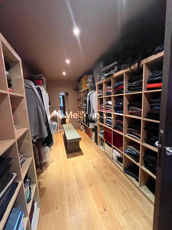 Maison d'architecte - 285 m² - 9 pièces