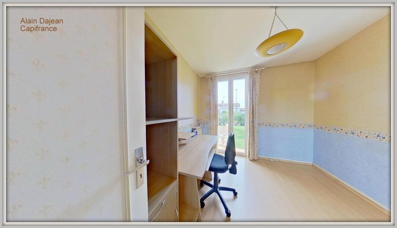 Maison - 93 m² - 4 pièces