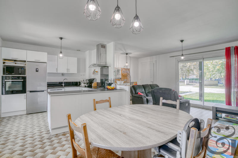 Maison - 91 m² - 4 pièces