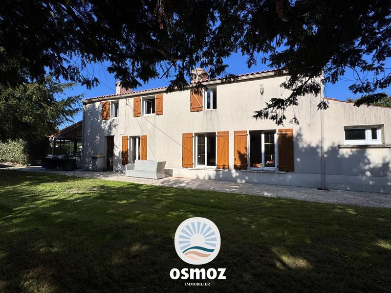 Maison ancienne - 190 m² - 5 pièces