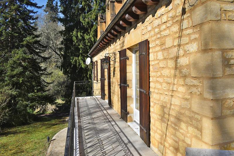 Maison - 200 m² - 10 pièces