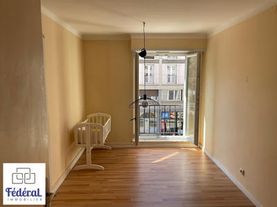 Appartement - 127 m² - 6 pièces