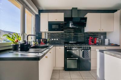 Maison - 87 m² - 4 pièces