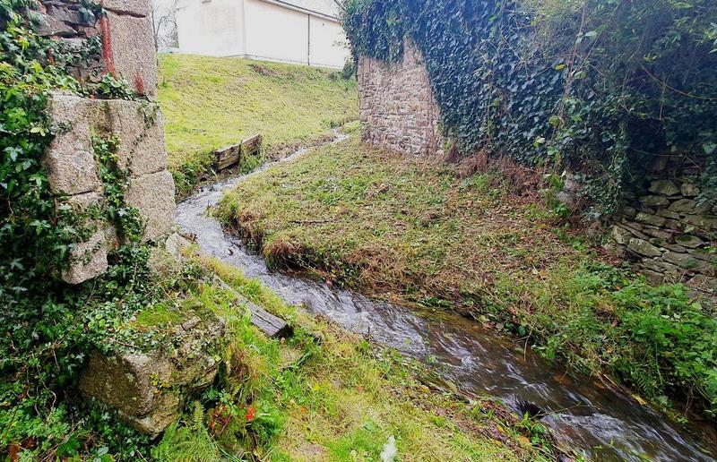 Maison ancienne - 80 m² - 2 pièces