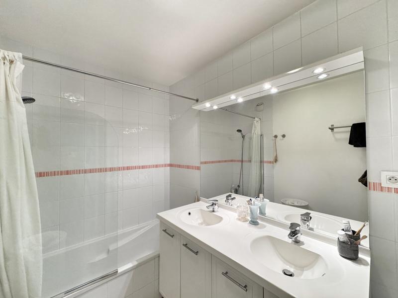 Appartement - 92 m² - 4 pièces