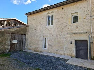 Maison de village - 83 m² - 3 pièces