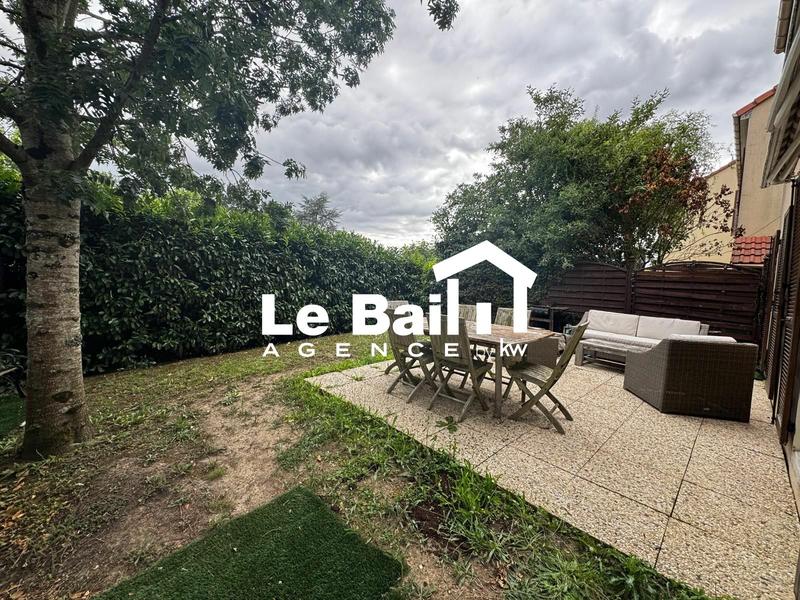 Maison - 106 m² - 6 pièces