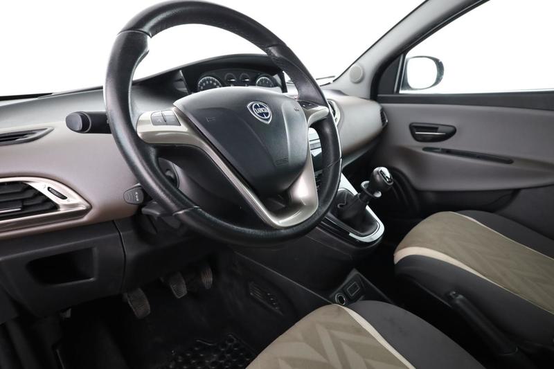 Lancia Ypsilon 1.2 Platinum 69 ch