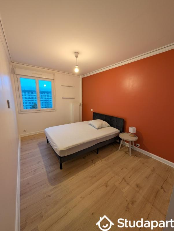 Chambre - 12 m² - 1 pièce