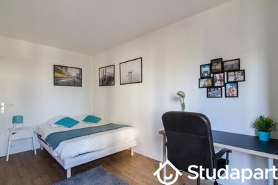 Chambre - 11 m² - 1 pièce