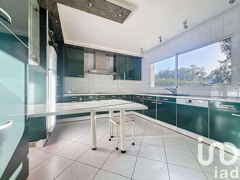 Maison - 184 m² - 7 pièces